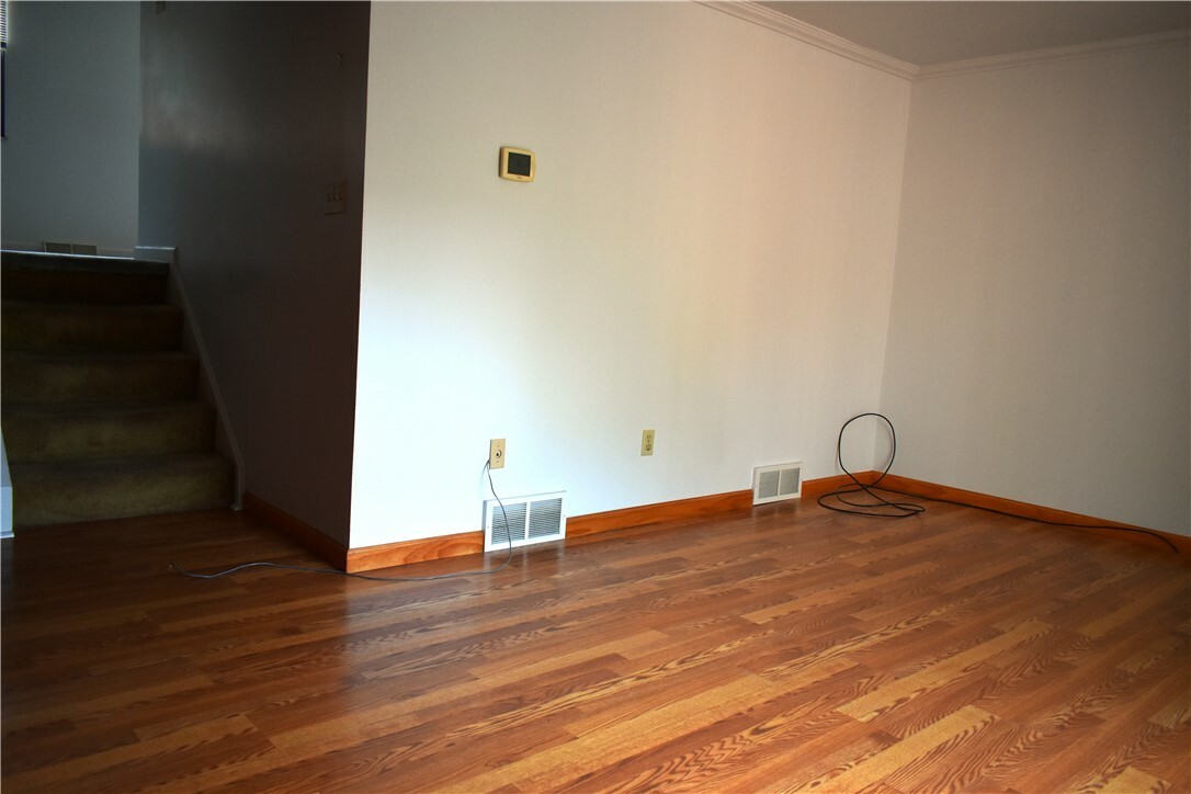 Property Photo:  825 Lindenwood Dr  PA 15234 