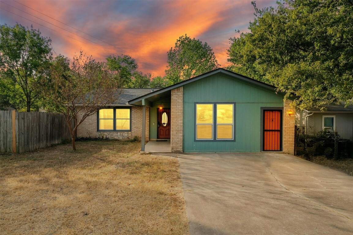 2523 E Stassney Lane  Austin TX 78744 photo