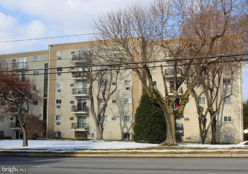 Property Photo:  3421 W Chester Pike B45-3br  PA 19073 