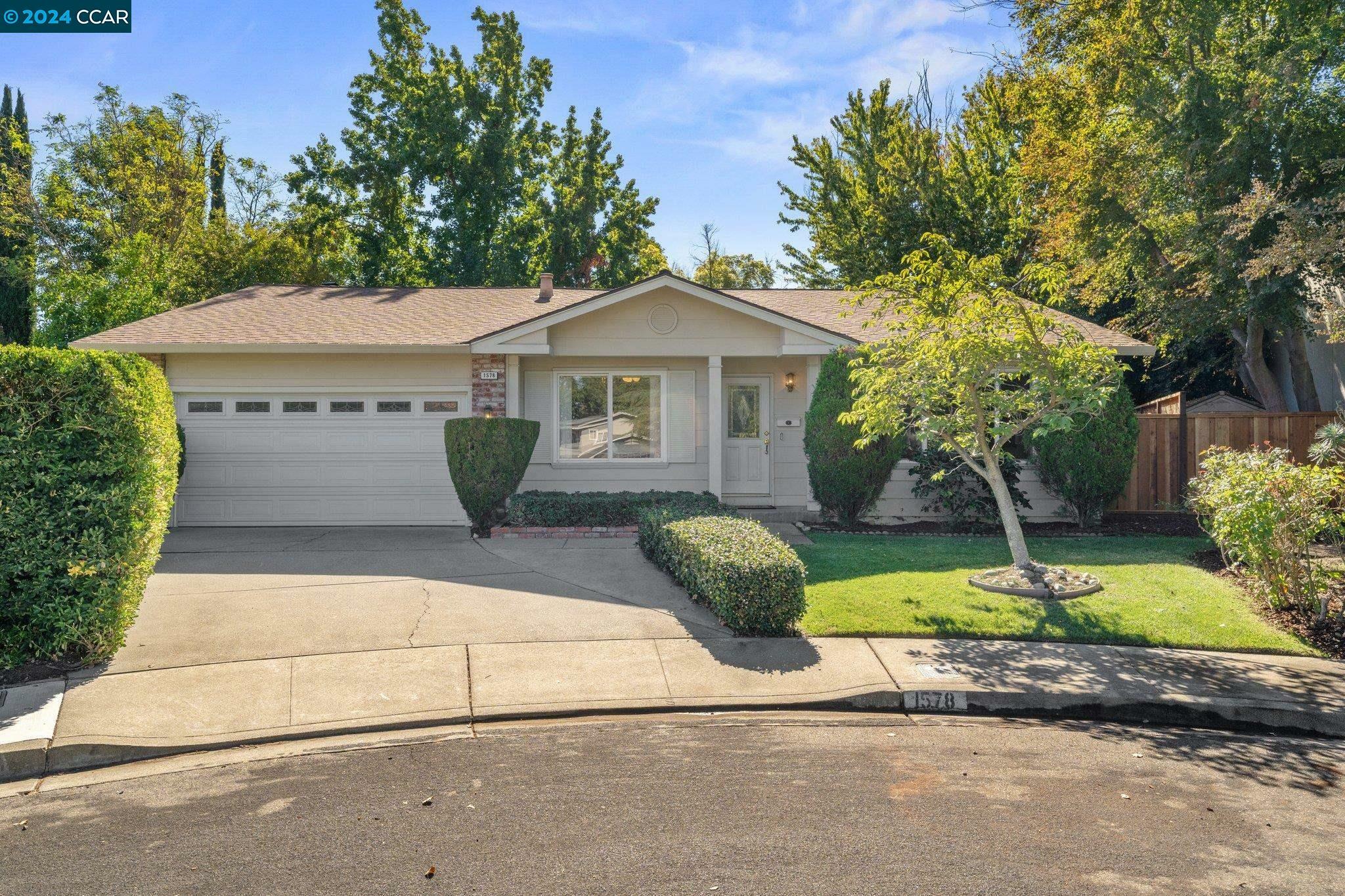 Property Photo:  1578 Loganberry Way  CA 94566 