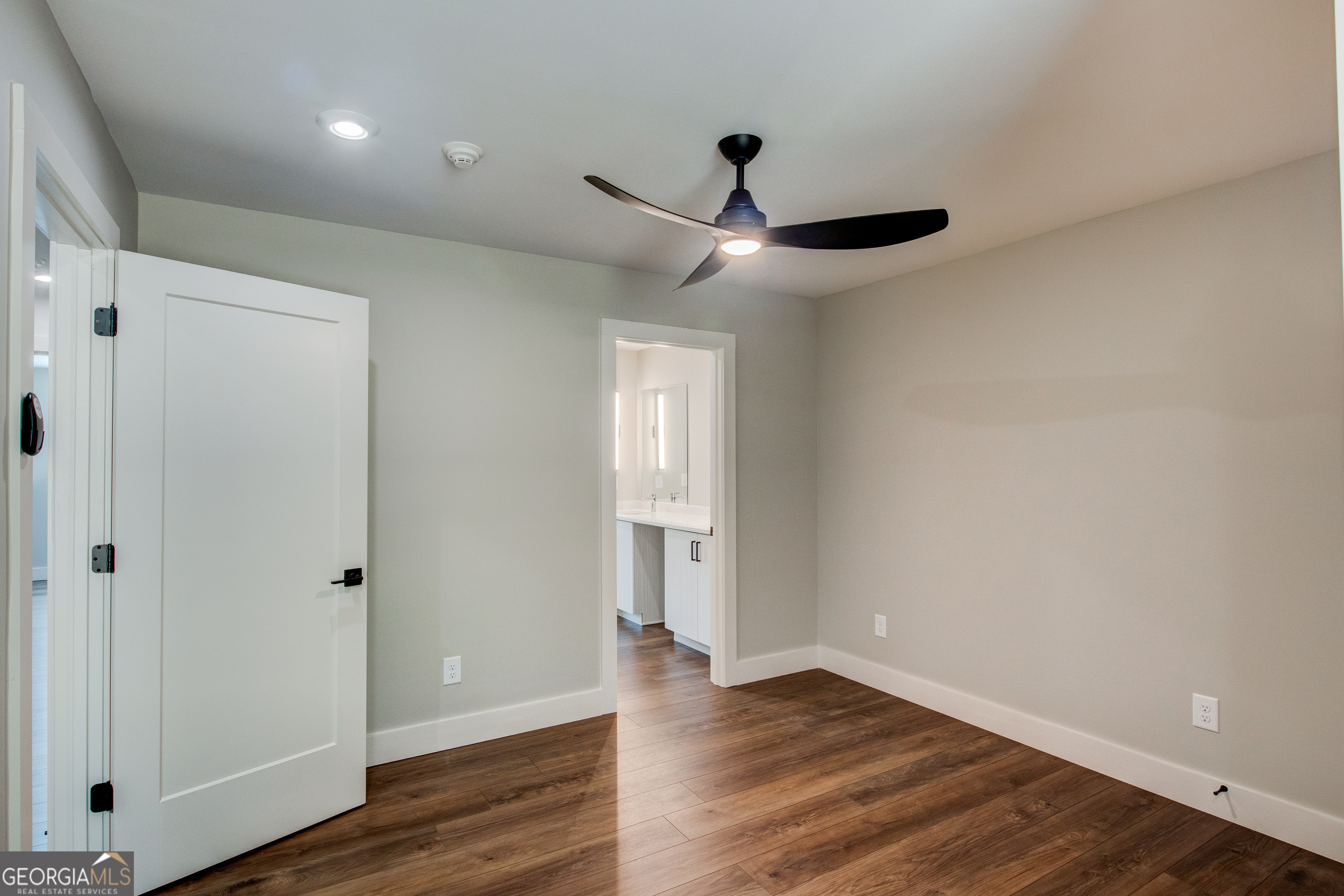 Property Photo: 117 Chateau Drive GA 30161