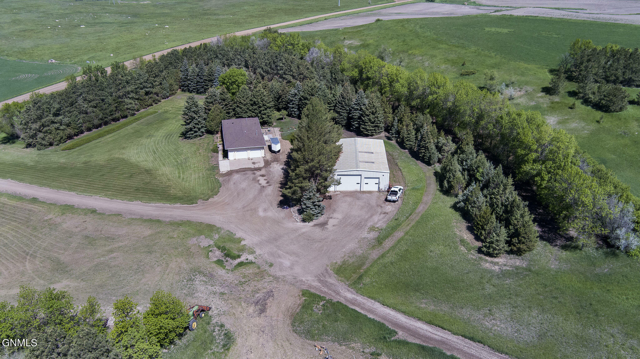 Property Photo:  3750 Co Rd 83  ND 58554 