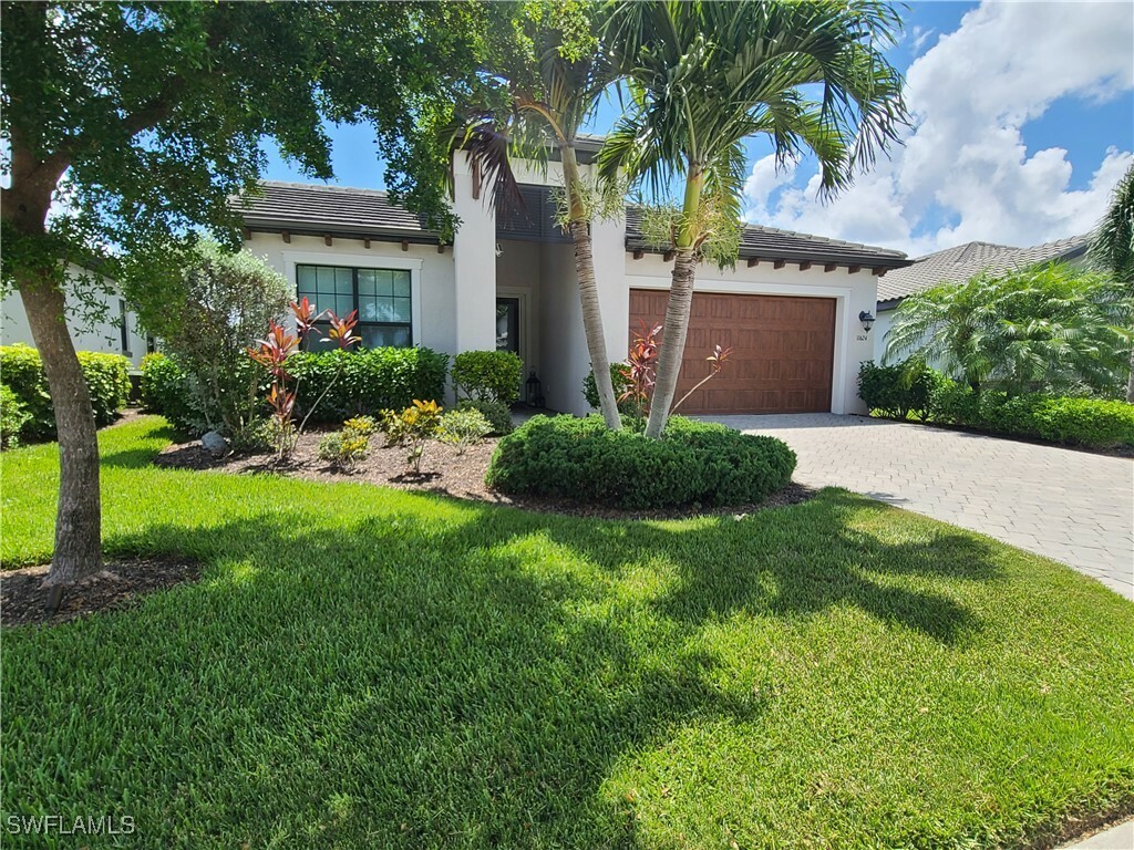 Property Photo:  11624 Onyx Circle  FL 33913 