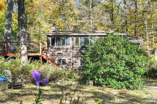 Property Photo:  41 East Park Drive  NJ 07480 