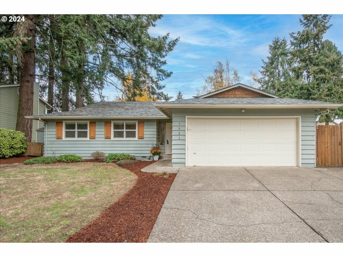 7521 SE Webster Ln  Milwaukie OR 97267 photo