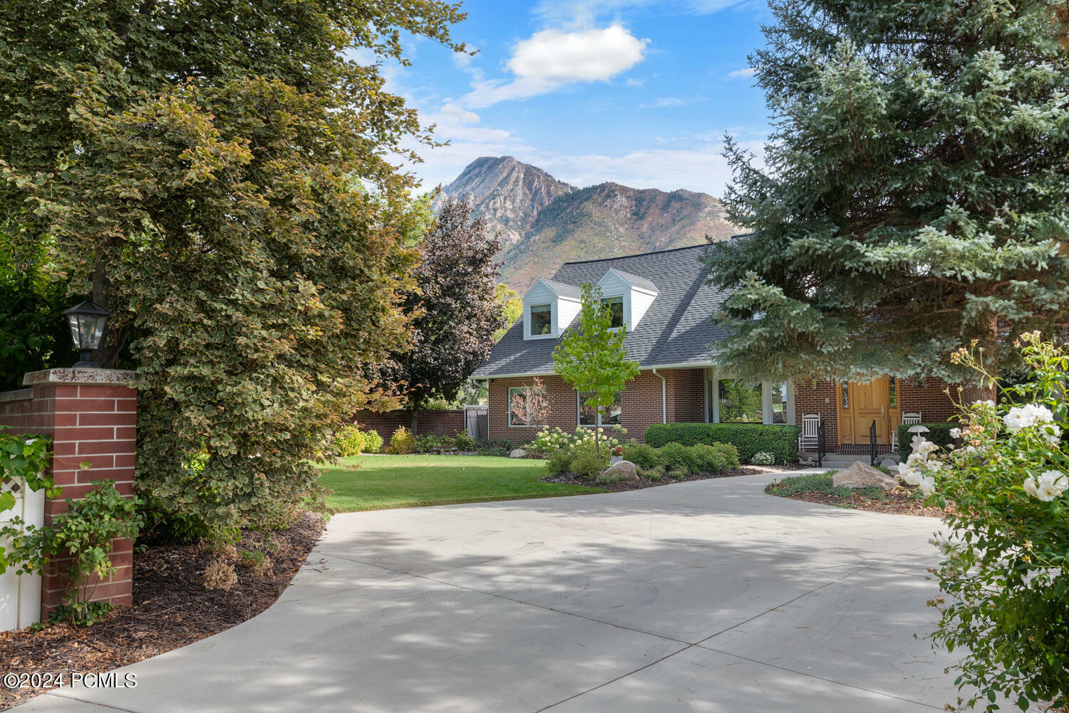 Property Photo:  2508 E Murray Holladay Road  UT 84117 