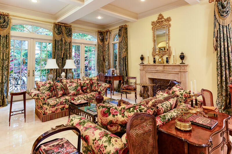 Property Photo: 446 Brazilian Avenue FL 33480