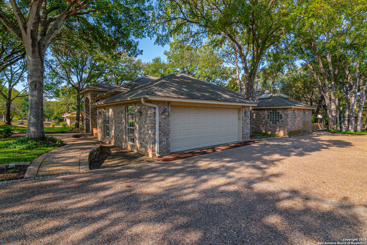 Property Photo: 218 Montwood TX 78155