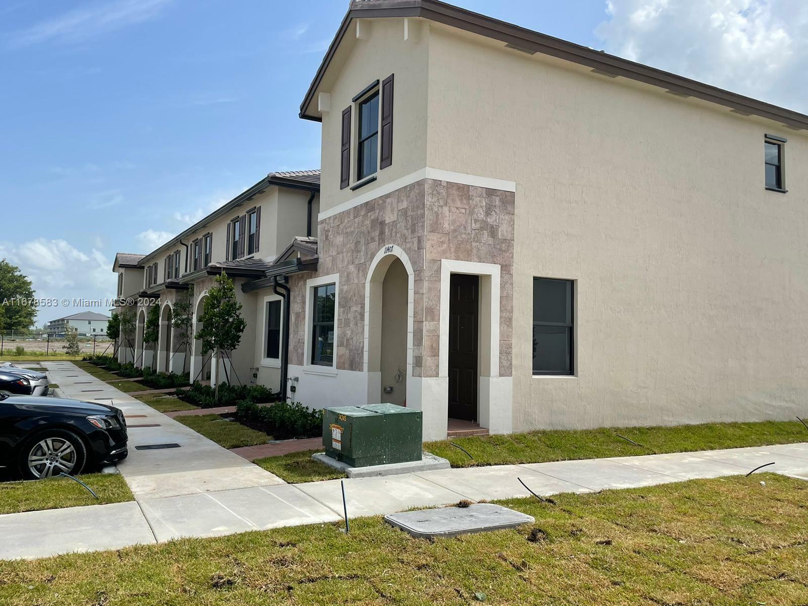 Property Photo:  11407 W 34th Ct  FL 33018 