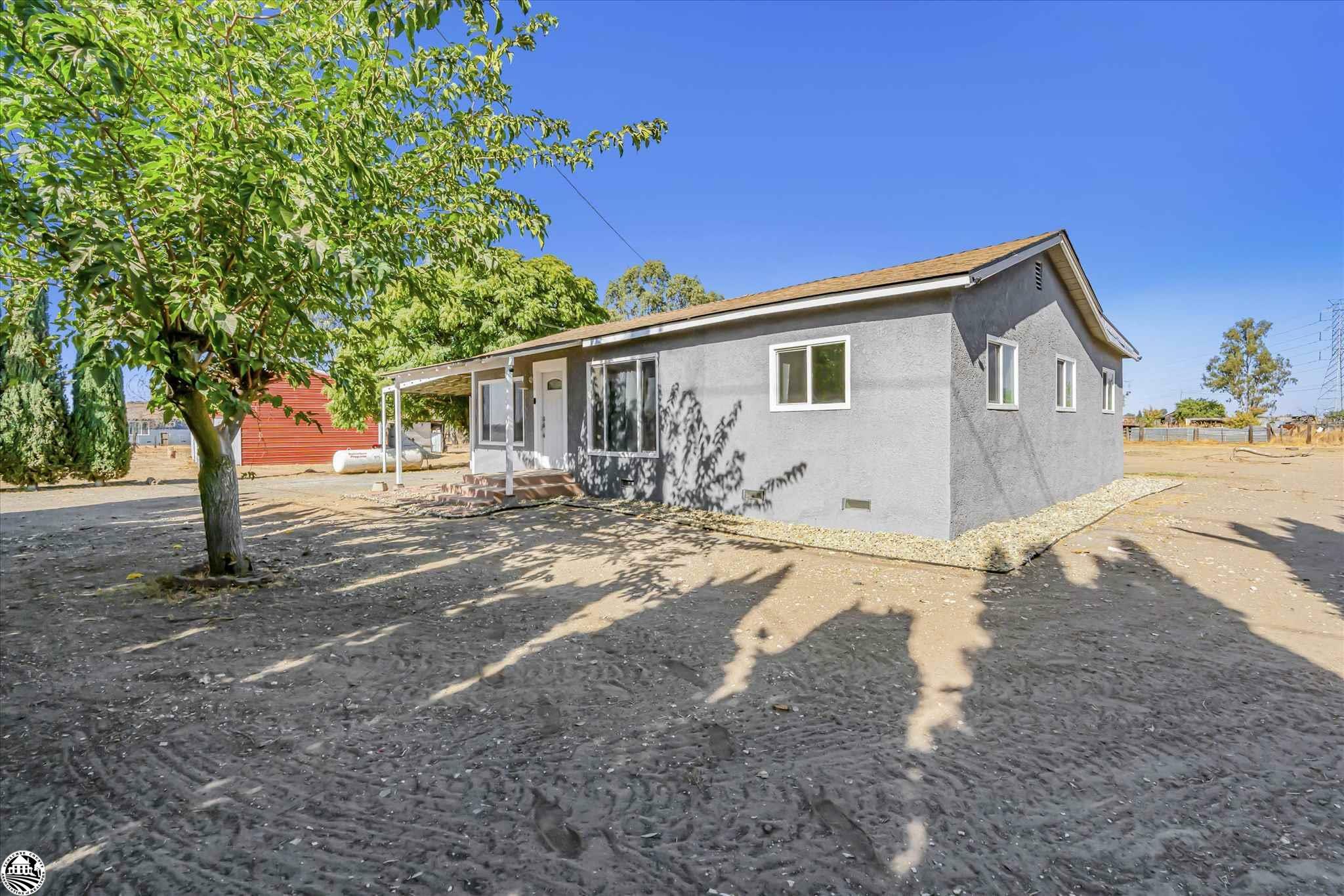 Property Photo:  16138 Raymond Road  CA 93638 