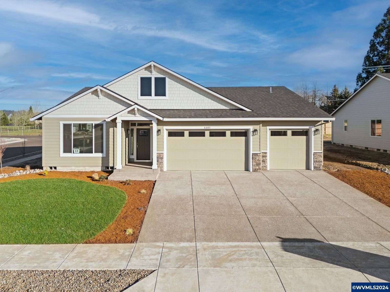 Property Photo: 4461 Chaparal Pl NE OR 97321