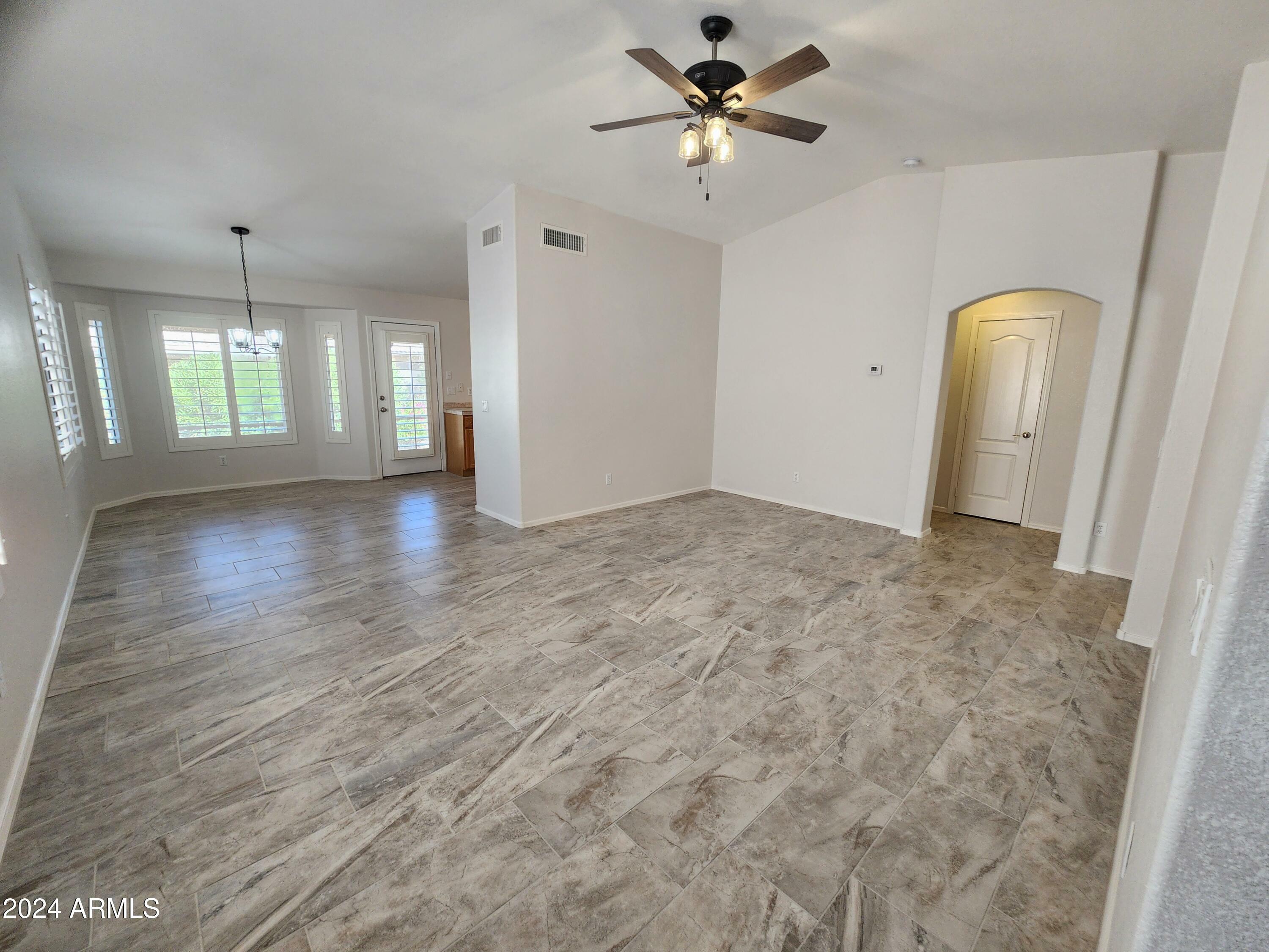 Property Photo:  1402 E Waterview Place  AZ 85249 