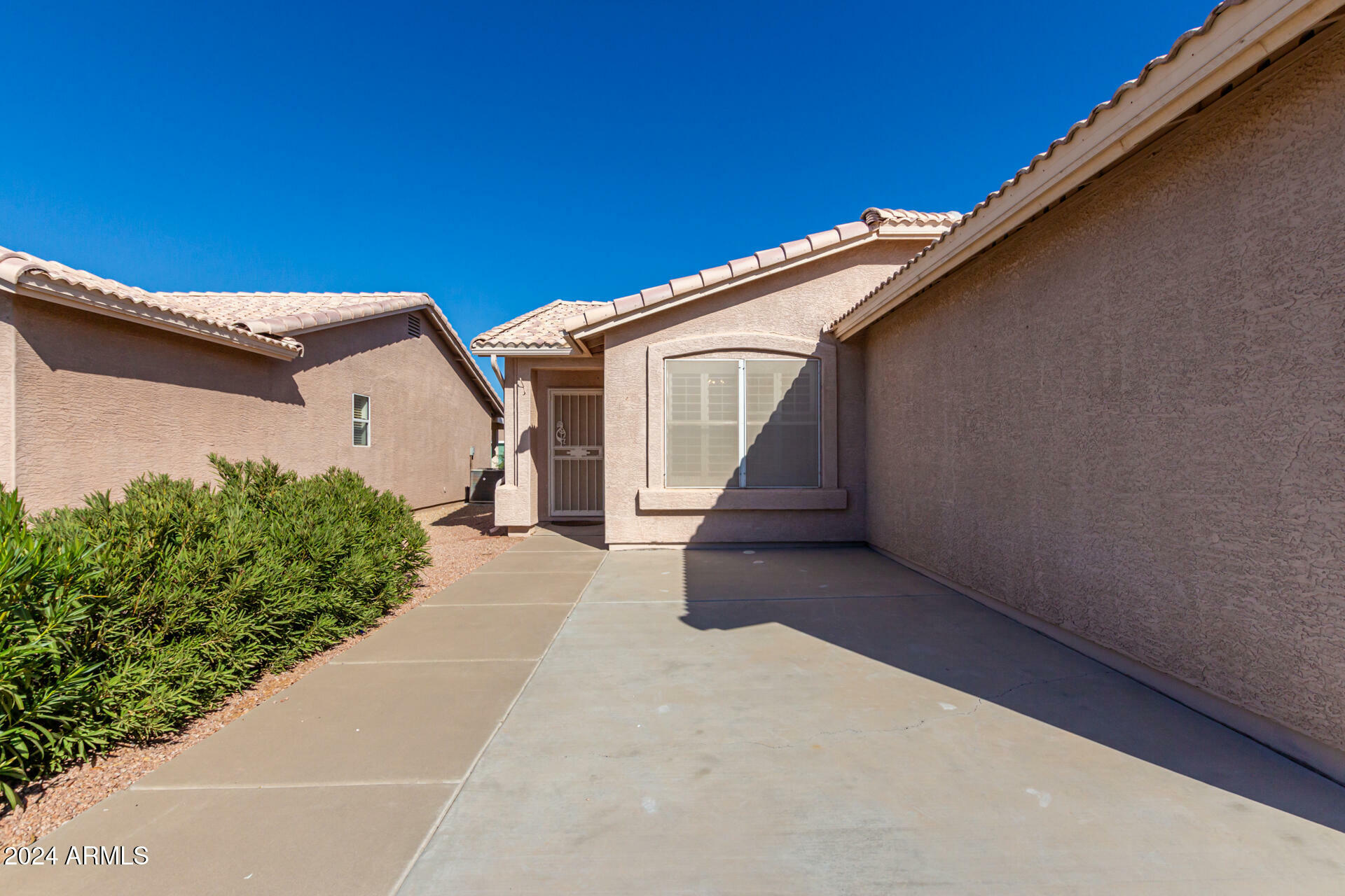 Property Photo:  1402 E Waterview Place  AZ 85249 