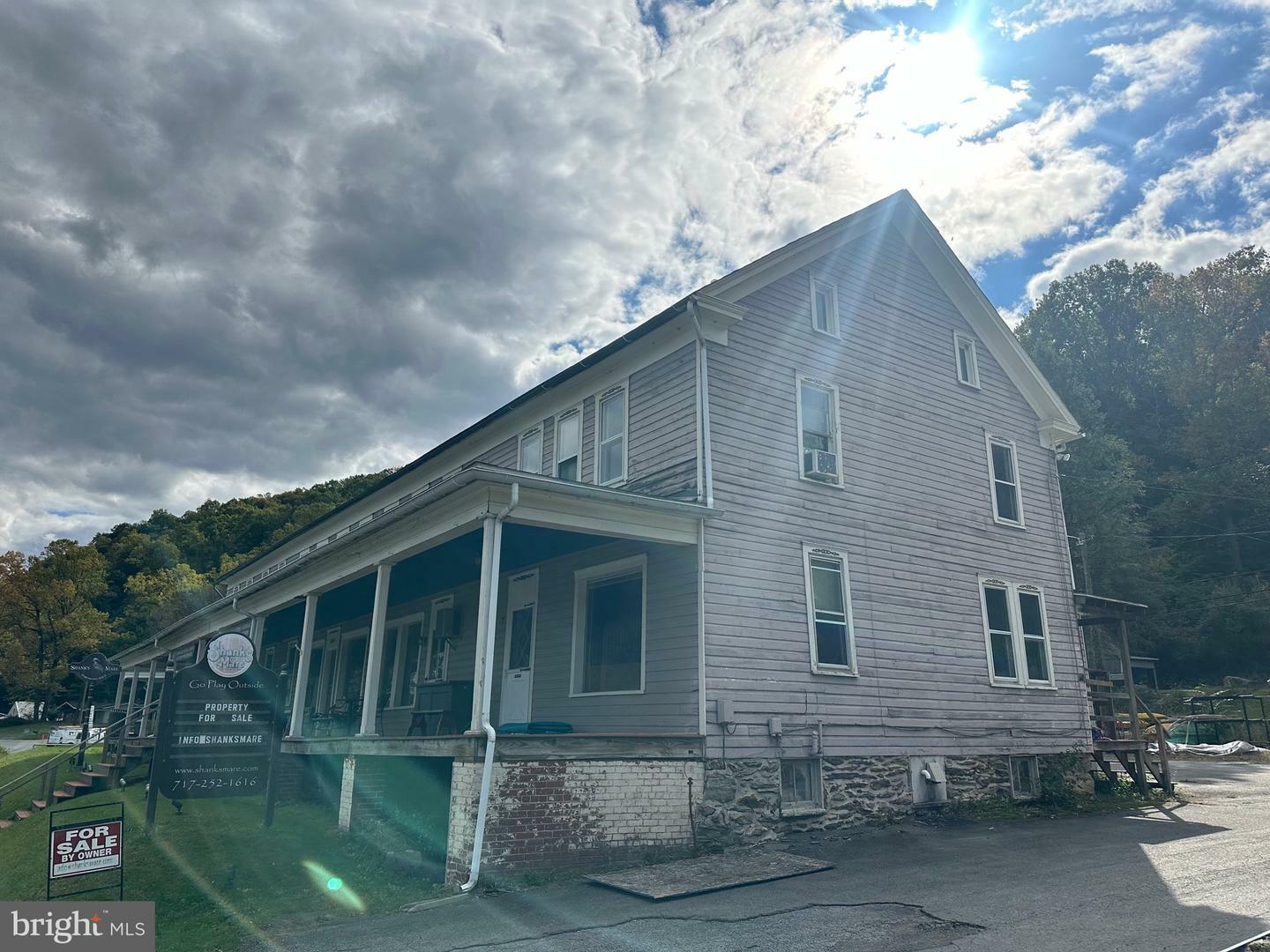 Property Photo:  2092 Long Level Road  PA 17368 