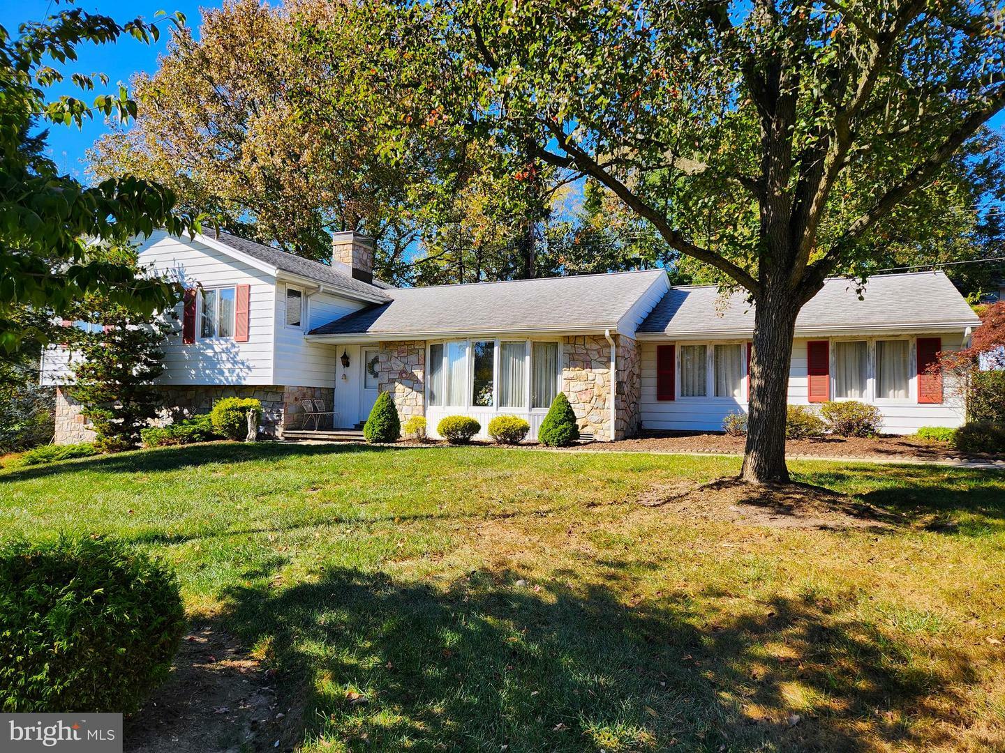 Property Photo:  203 Lahoma Lane  PA 19601 