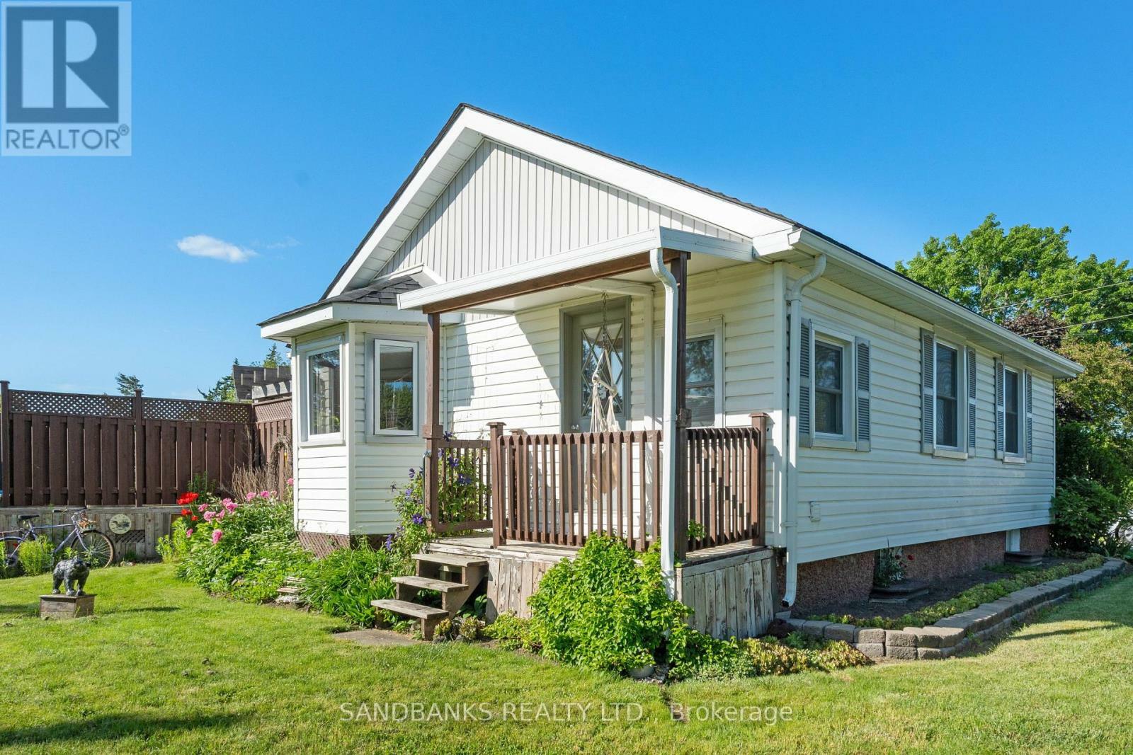 Property Photo:  447 Massassauga Road  ON K8N 4Z7 