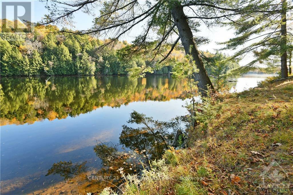 Photo de la propriété:  2255 A Calabogie Road  ON K0J 1G0 