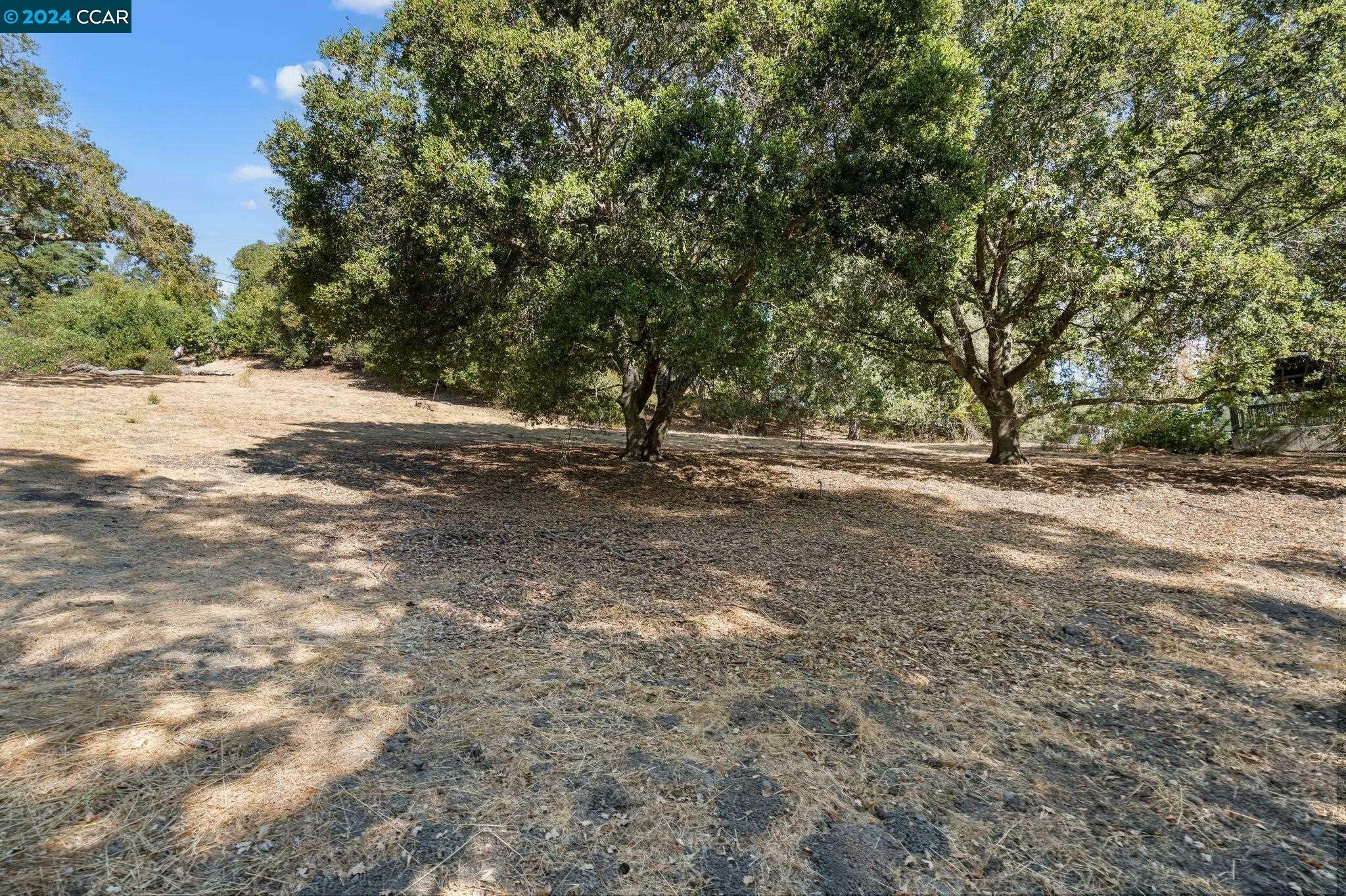 Property Photo:  9 Charles Hill Rd  CA 94563 