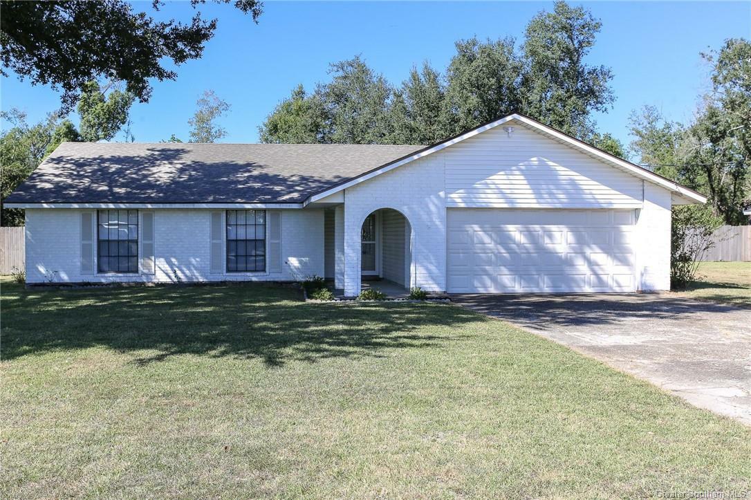 6624 Meadow Ridge Lane  Lake Charles LA 70605 photo