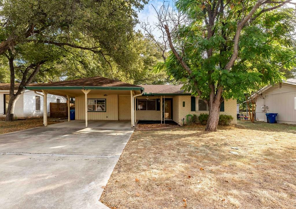 1108 Donna Kay Dr  Kerrville TX 78028 photo