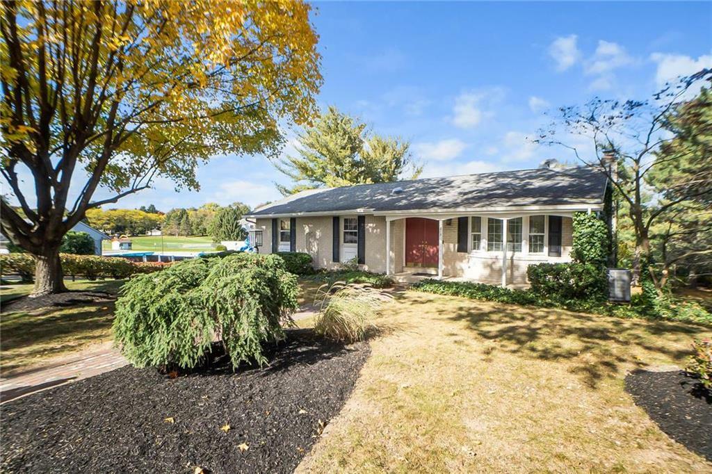 Property Photo:  1515 Russett Road  PA 18069 