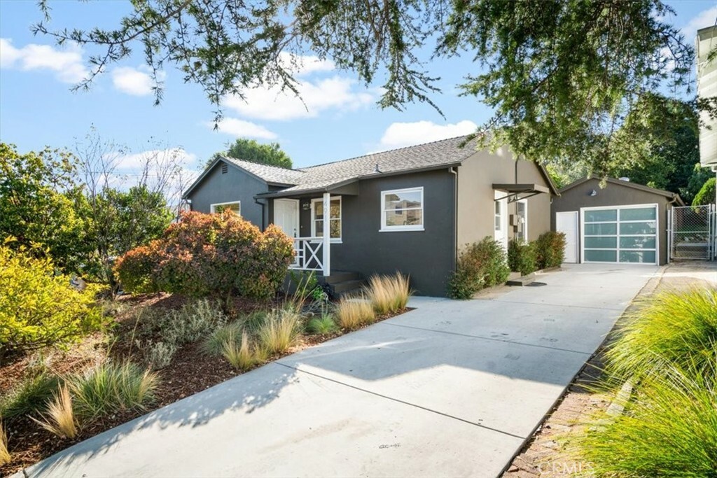 Property Photo:  491 Lawrence Drive  CA 93401 