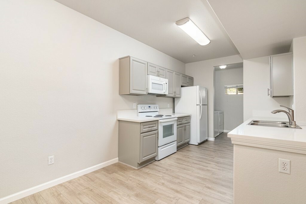 Property Photo:  24909 Madison Avenue 812  CA 92562 