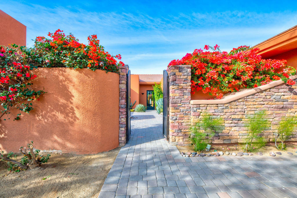Property Photo:  50295 Via Puente  CA 92253 