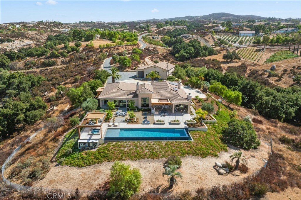 Property Photo: 39893 Calle Breve CA 92592