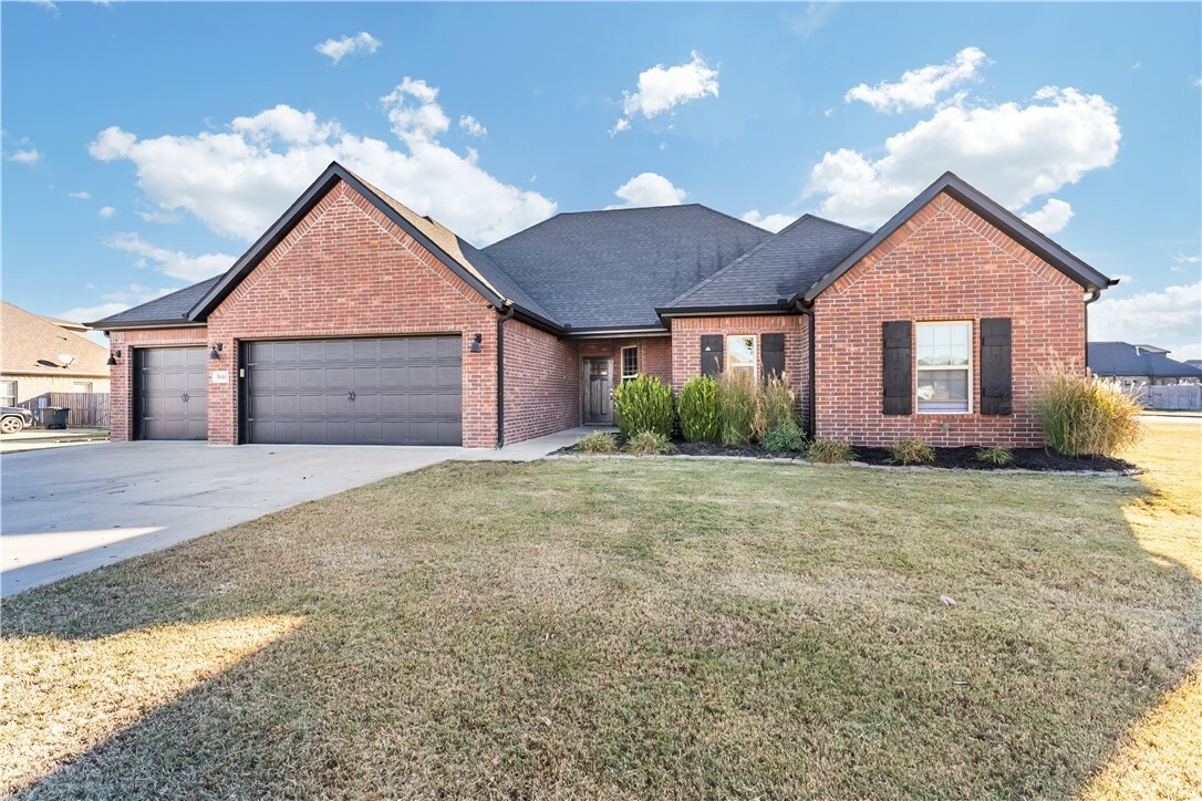 Property Photo:  18460 Astor Drive  AR 72704 