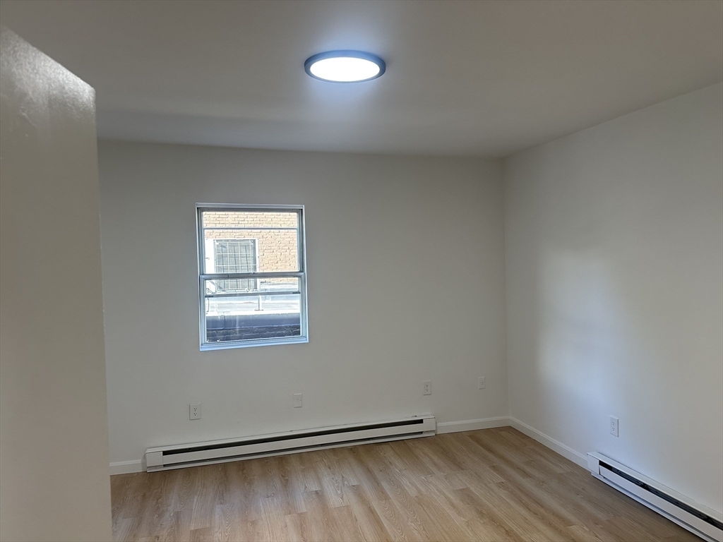 Property Photo:  1247 Commonwealth Ave 1  MA 02134 