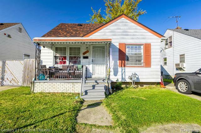 Property Photo:  8867 Rutland Street  MI 48228 