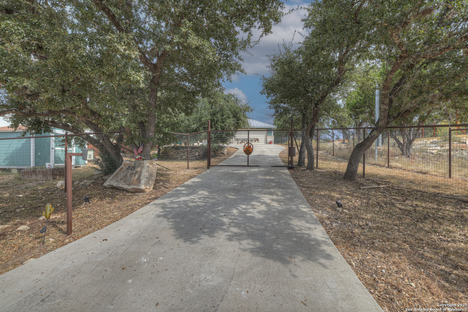 Property Photo: 1575 Cattail TX 78133