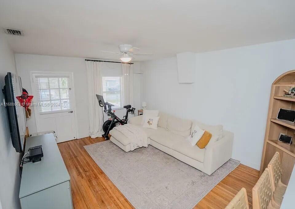 Property Photo:  2403 Scott St 2403  FL 33020 