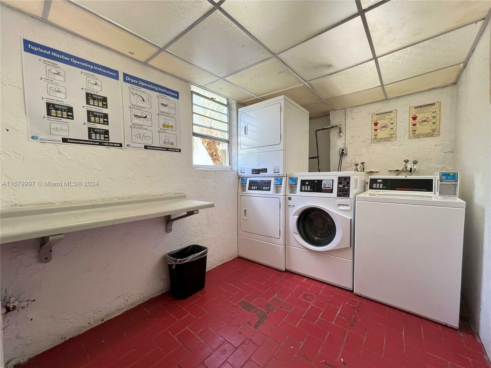 Property Photo:  6902 N Kendall Dr E303  FL 33156 