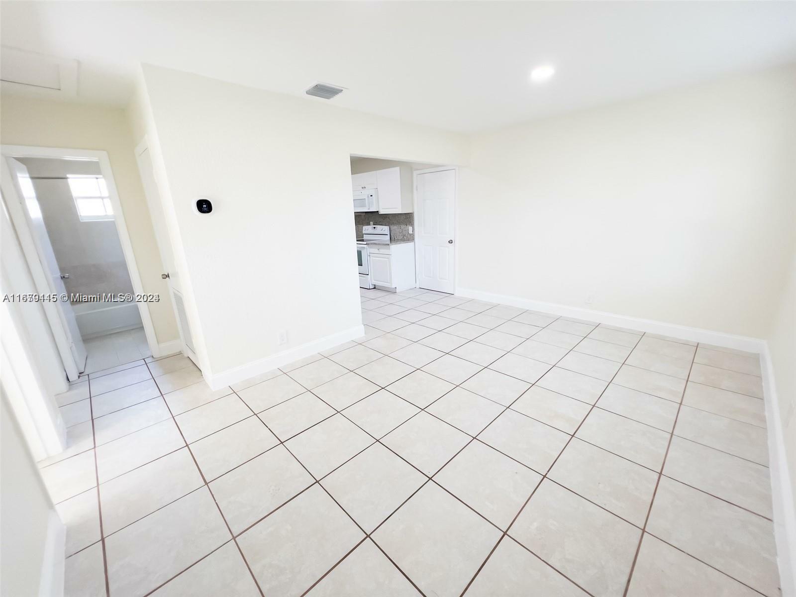 Property Photo:  735 NW 14th Way 2  FL 33311 