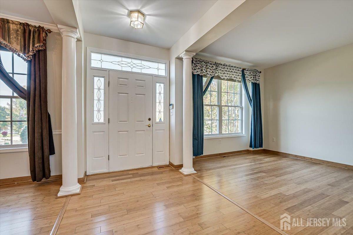 Property Photo:  13 Fabiszewski Way  NJ 08872 