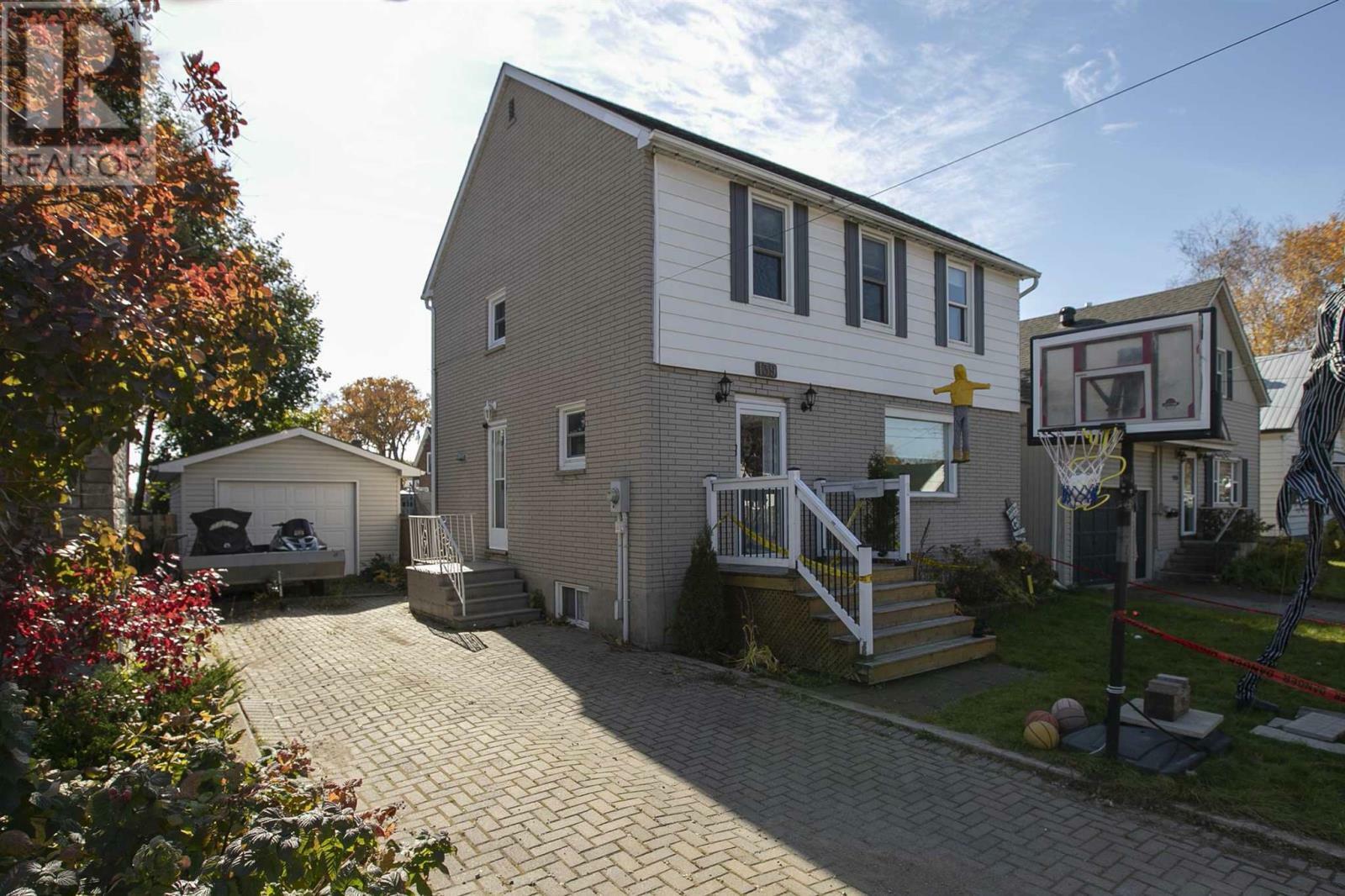 Property Photo:  139 Stanley St  ON P6A 3K5 