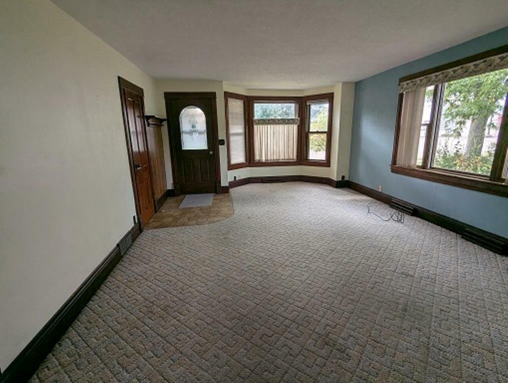 Property Photo:  102 East Cedar Street  WI 54405 