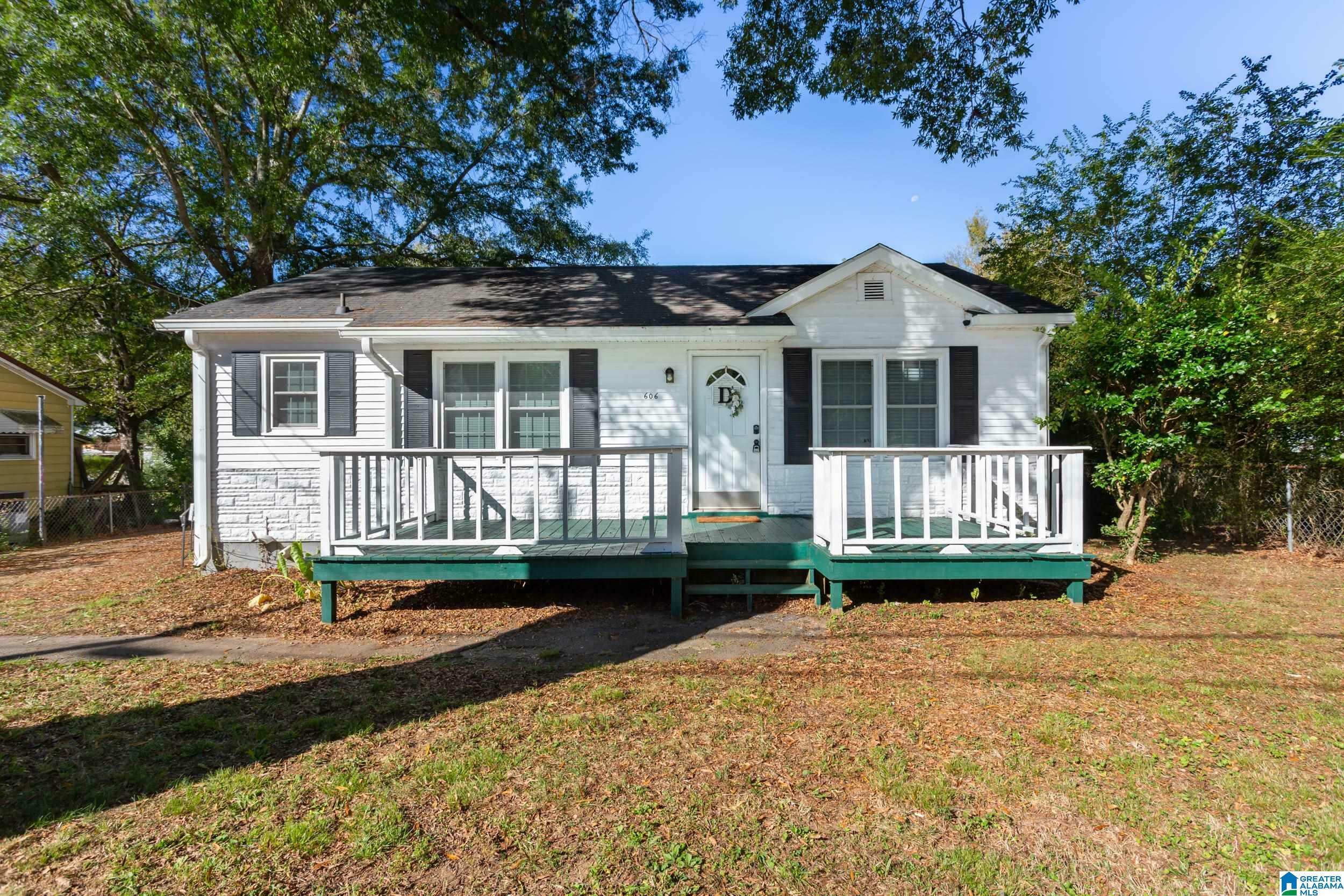 Property Photo:  606 Ledford Street  AL 36277 