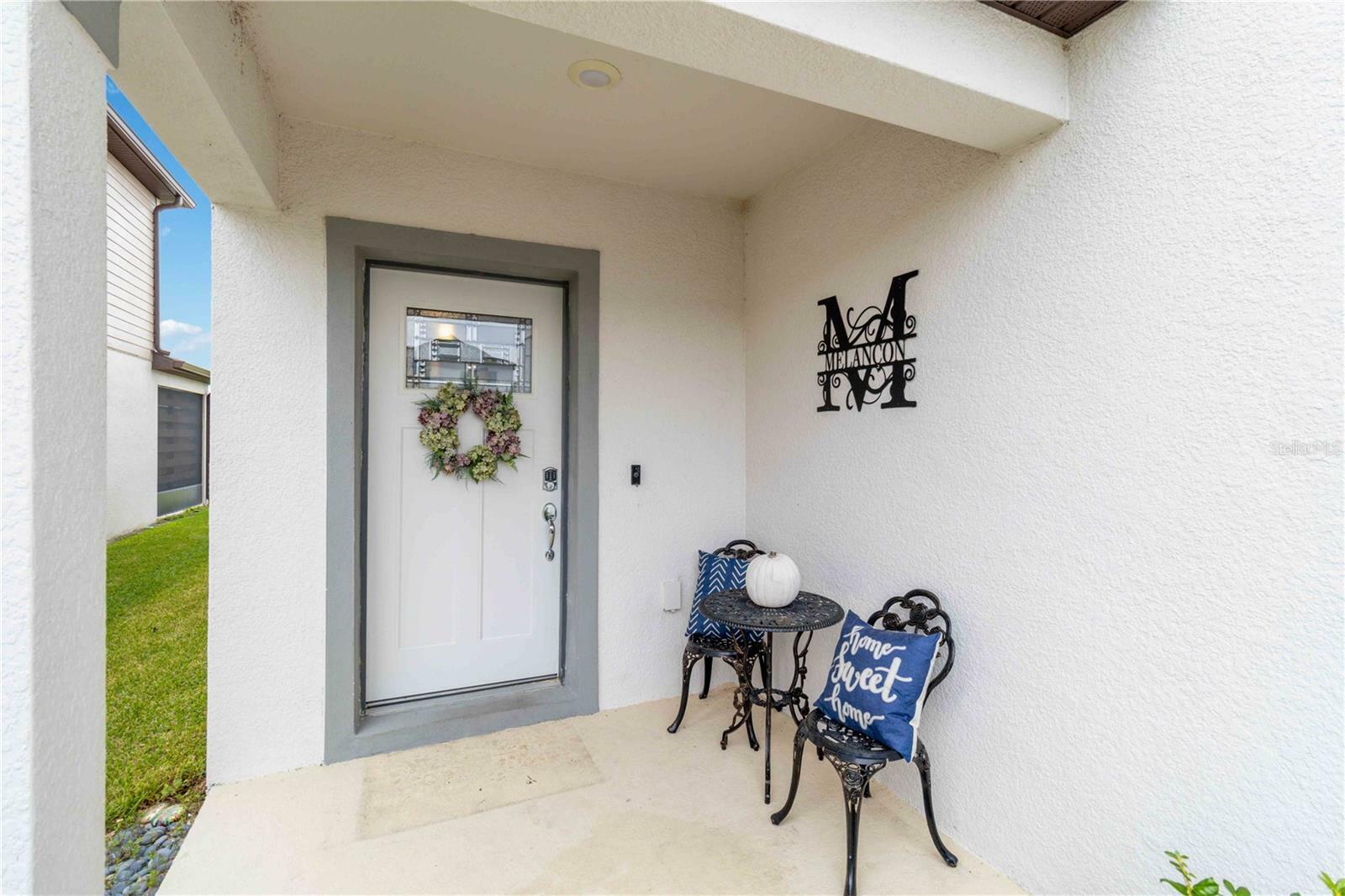 Property Photo:  9066 Royal River Circle  FL 34219 