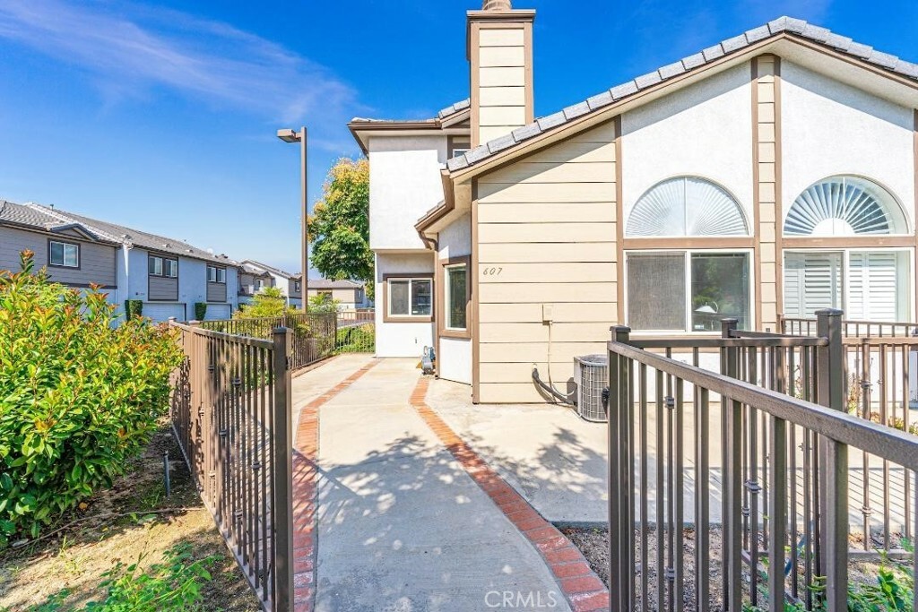 Property Photo:  1555 Orange Avenue 607  CA 92373 