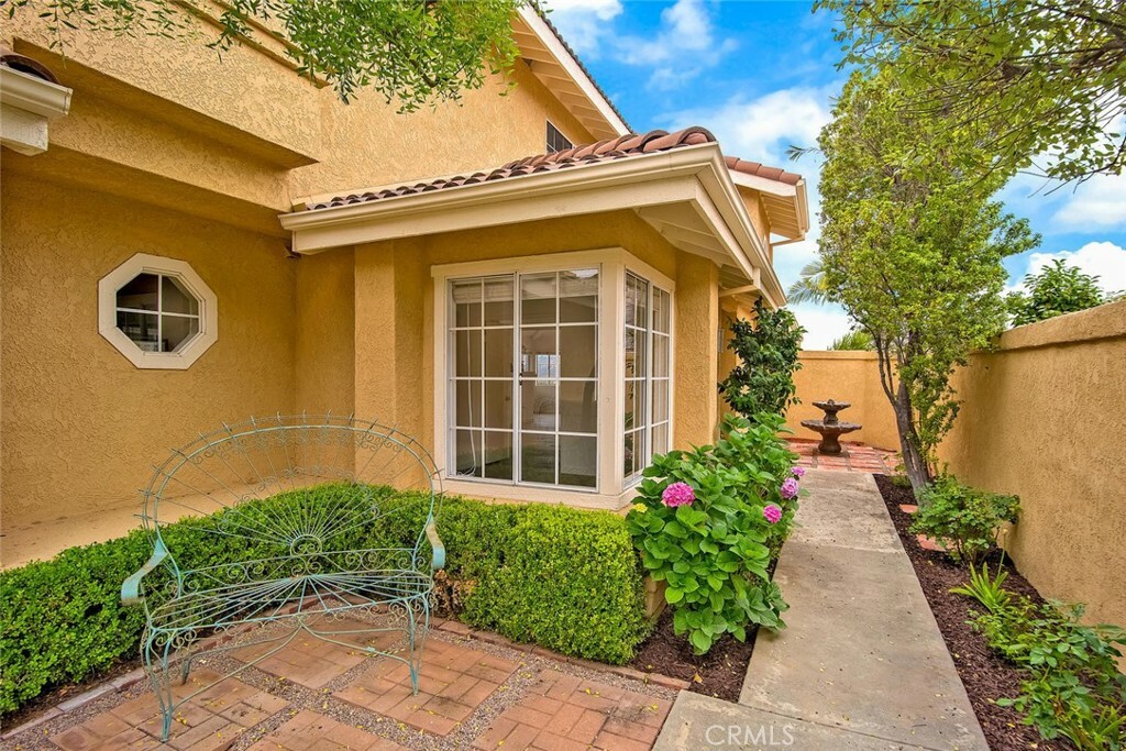 Property Photo:  27469 Paseo Fiesta  CA 92675 