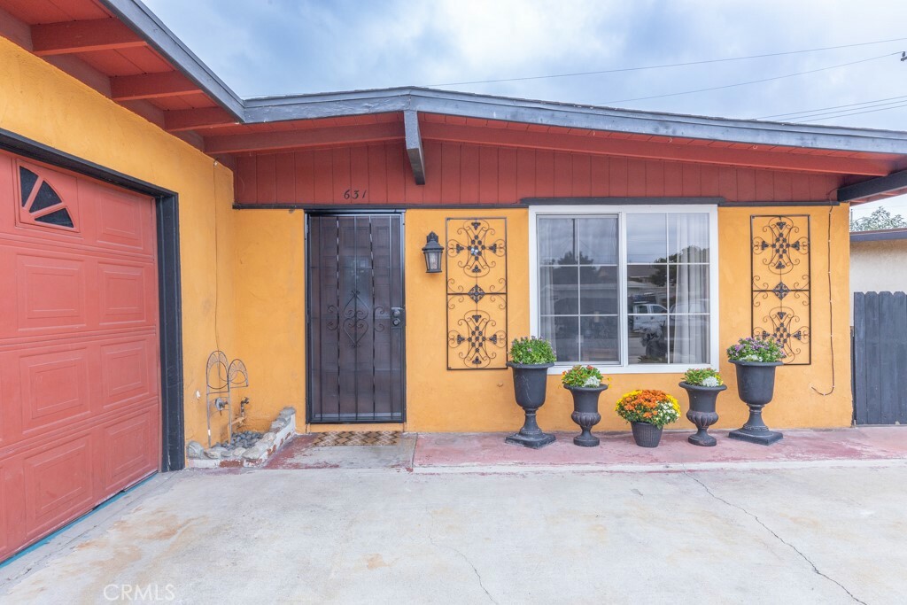 Property Photo:  631 Clifton Street  CA 90631 