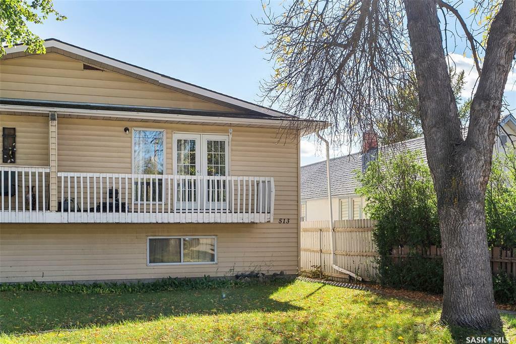 Property Photo:  513 Empress Street  SK S7K 0Y2 