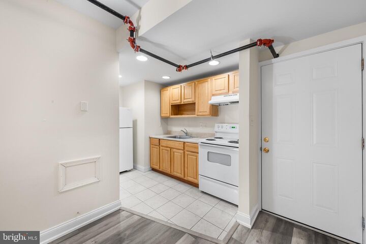 1931 Christian Street 22  Philadelphia PA 19146 photo