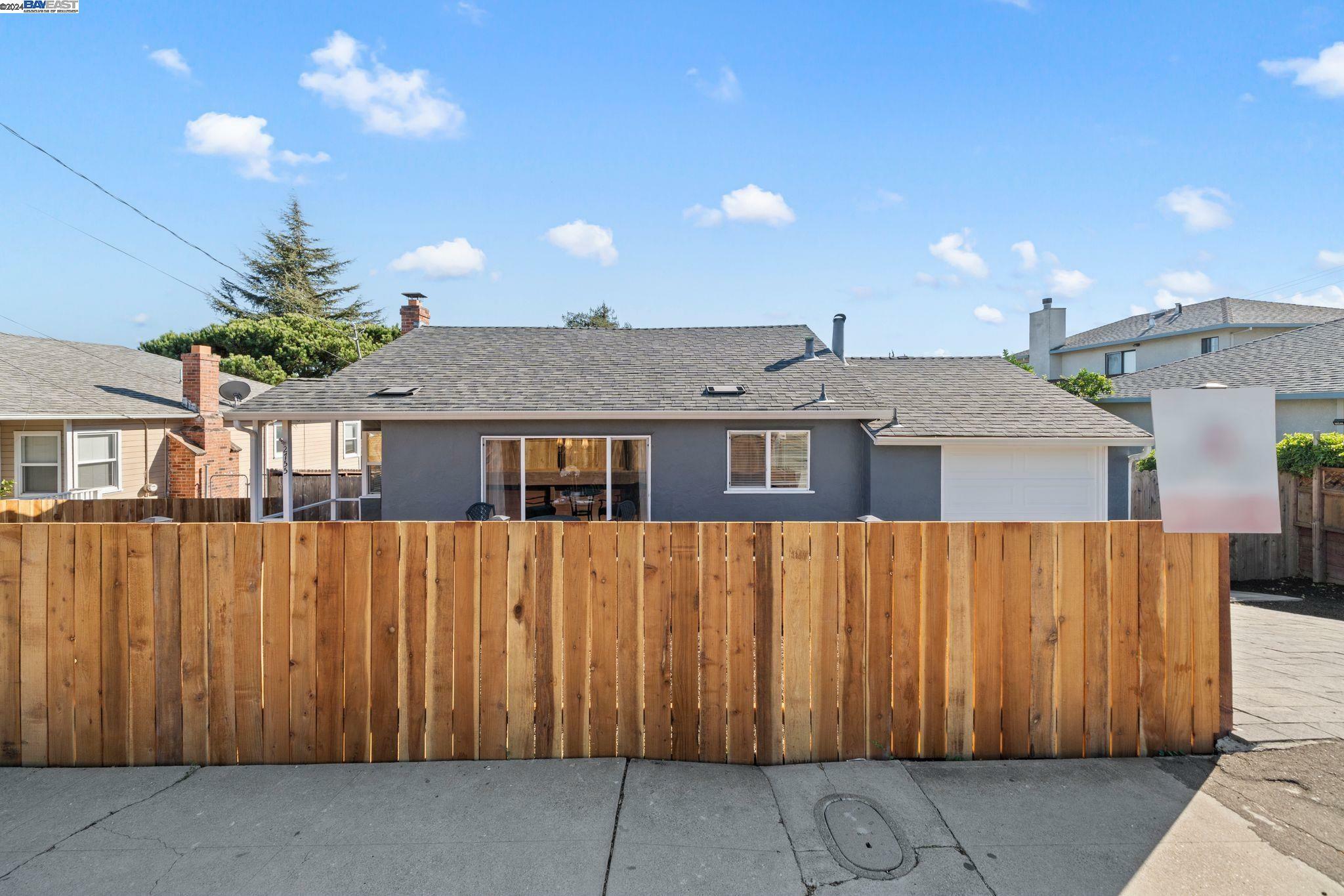 Property Photo:  2755 Somerset Ave  CA 94546 