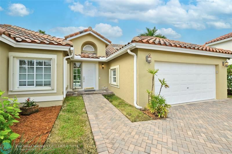 Property Photo:  1215 Balboa Ct  FL 33326 