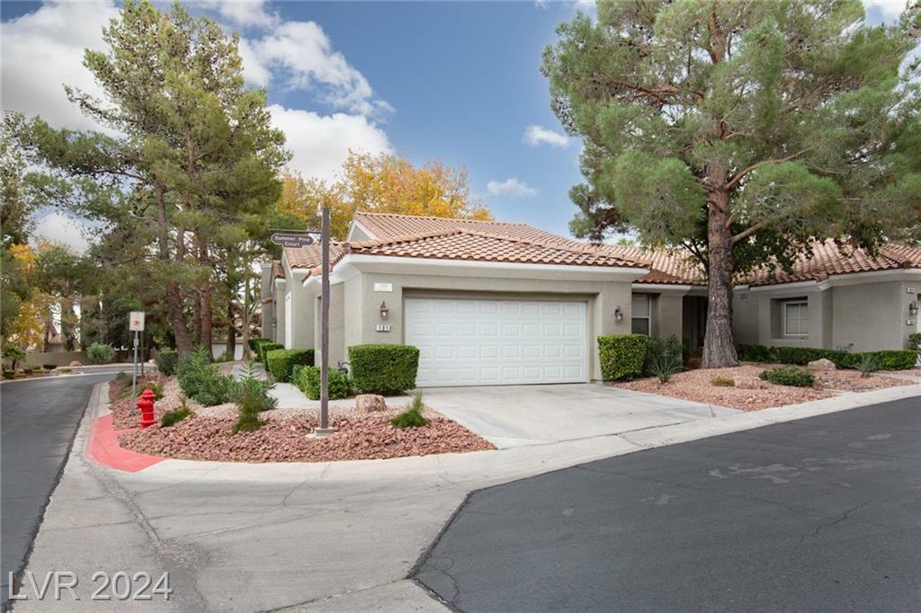 Property Photo:  1924 Summer Pine Court 101  NV 89134 