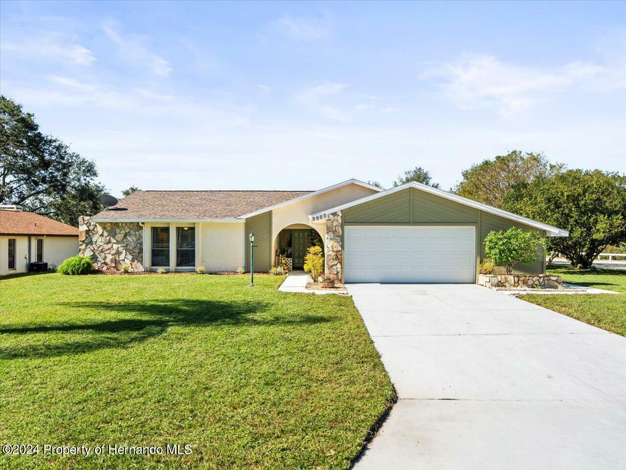 Property Photo: 7257 Galloway Road FL 34613